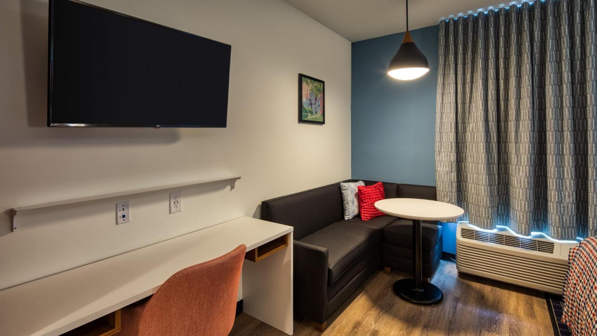 Uptown Suites Extended Stay Tampa Fl - Riverview 里弗维尤 外观 照片